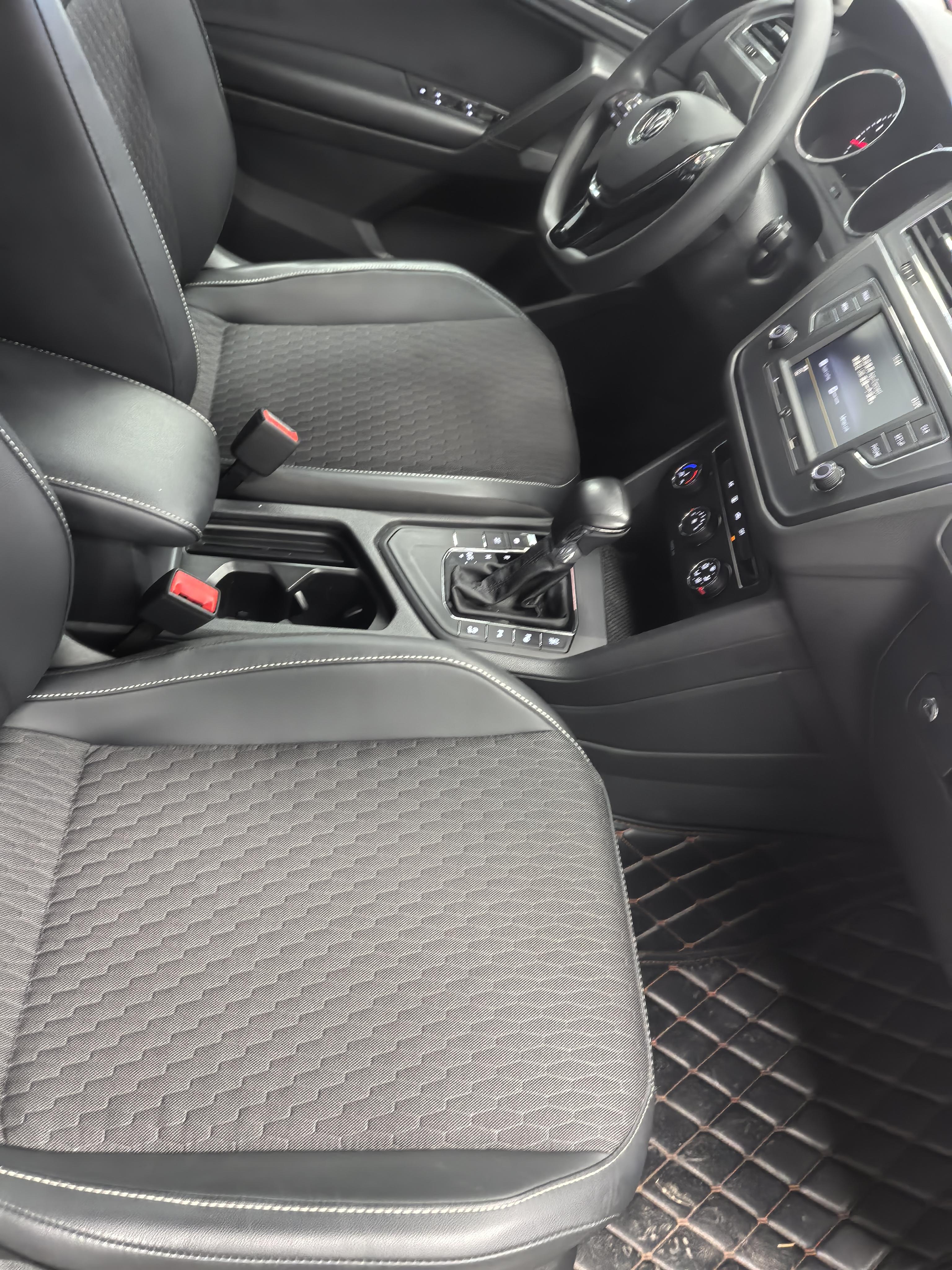 Volkswagen Tiguan 2018 thumb 6