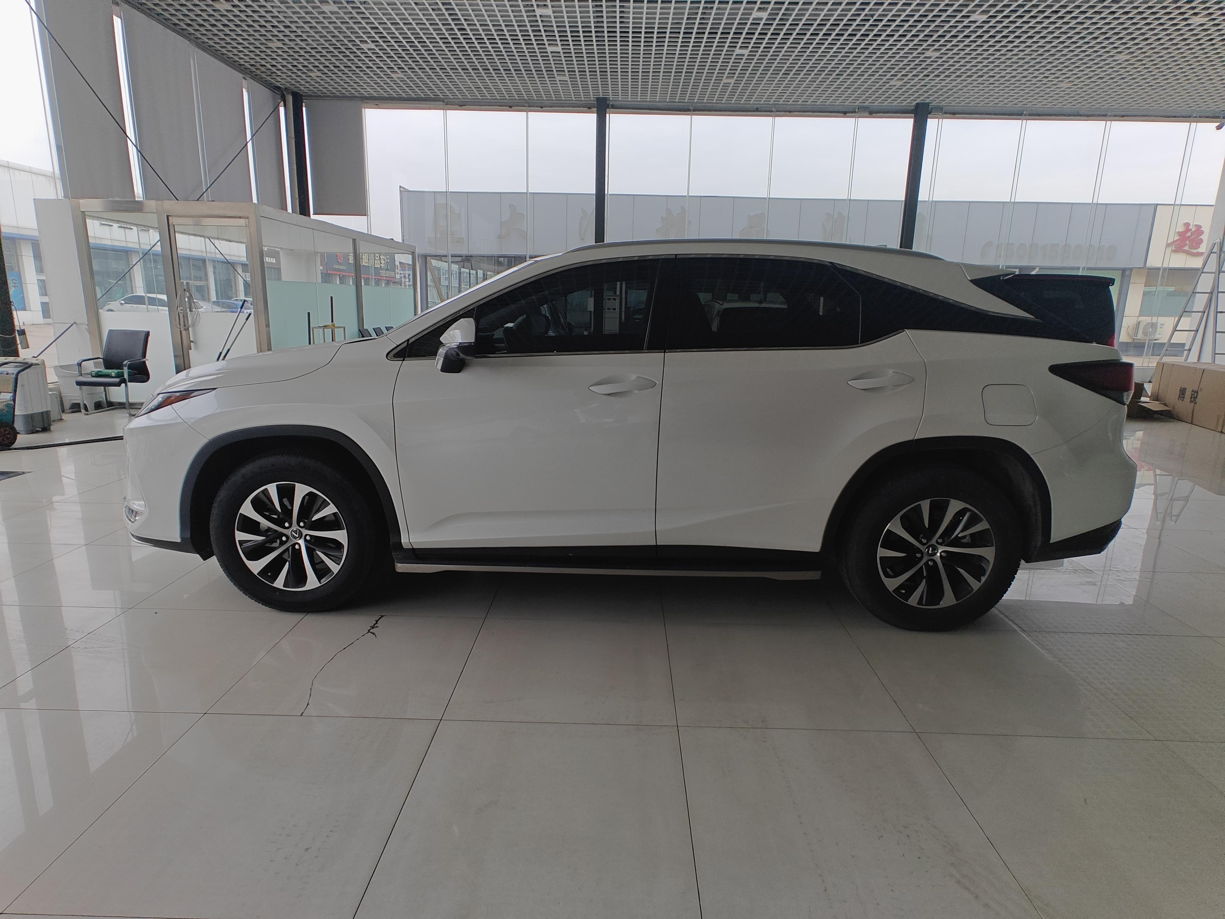 Lexus RX 2020 thumb 2