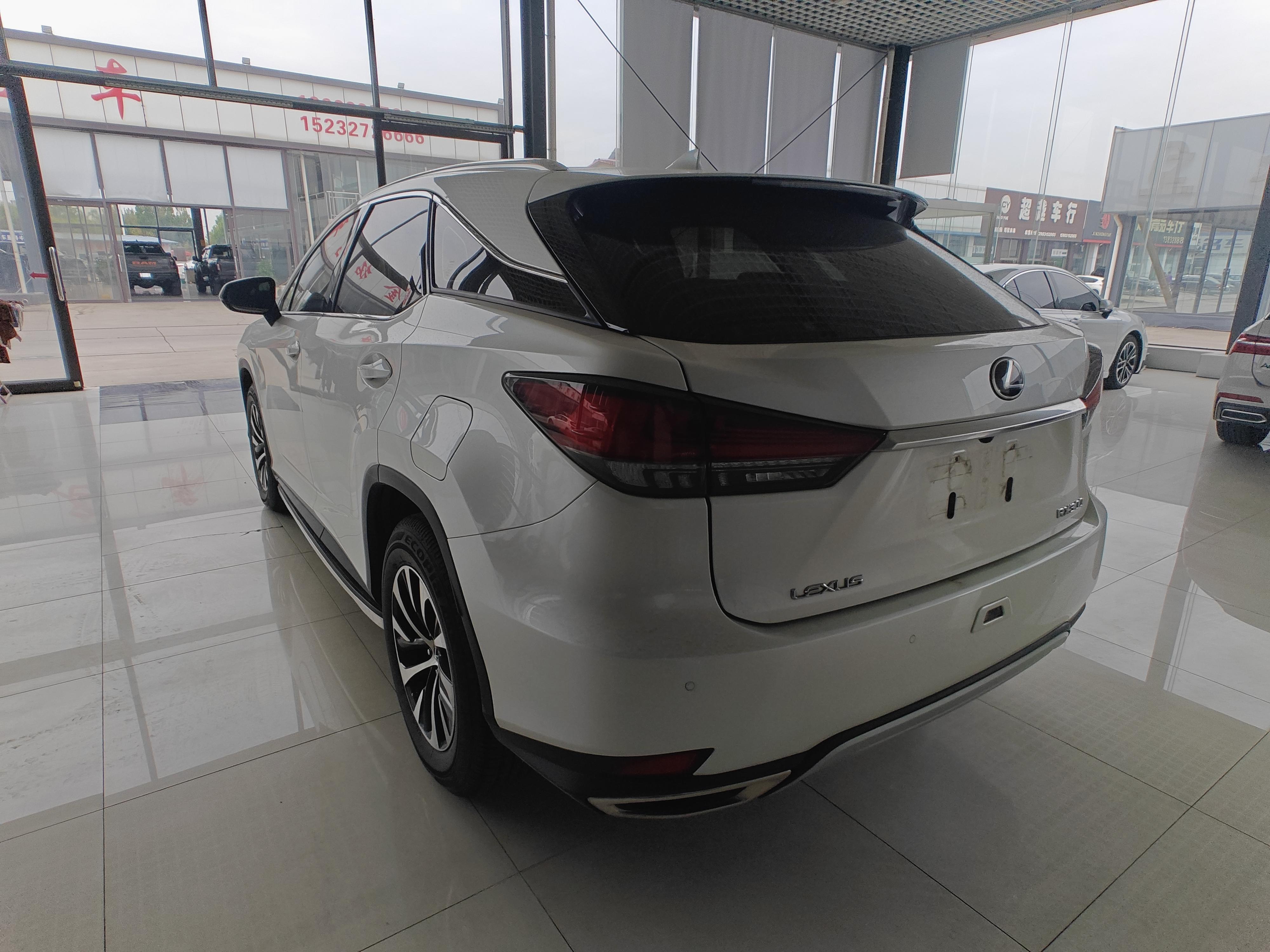 Lexus RX 2020 thumb 3
