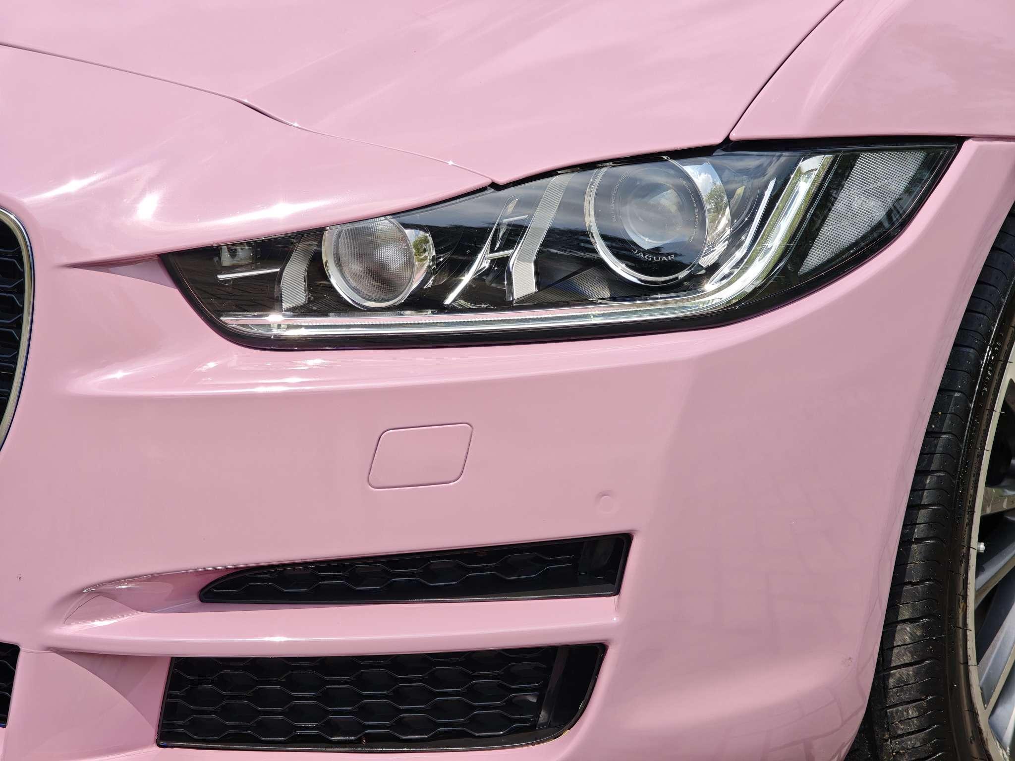 Jaguar XE 2018 thumb 7