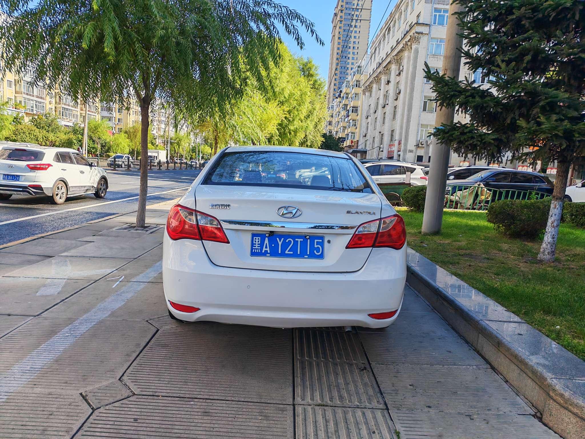 Hyundai Elantra 2012 thumb 3