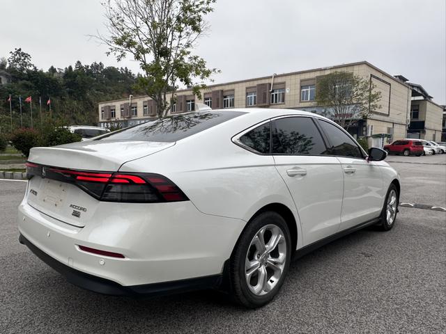Honda Accord 2023 thumb 6