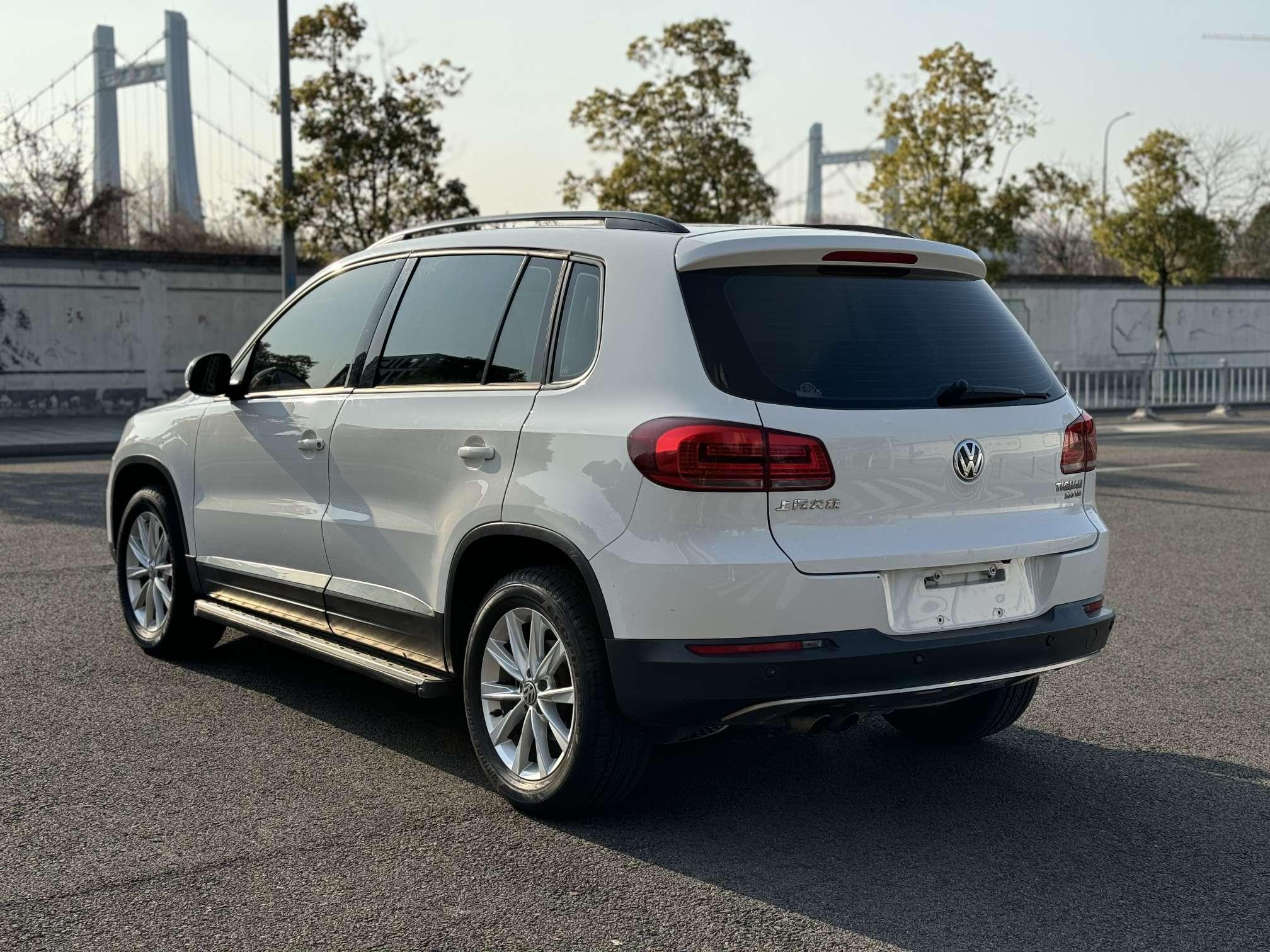 Volkswagen Tiguan 2017 thumb 3