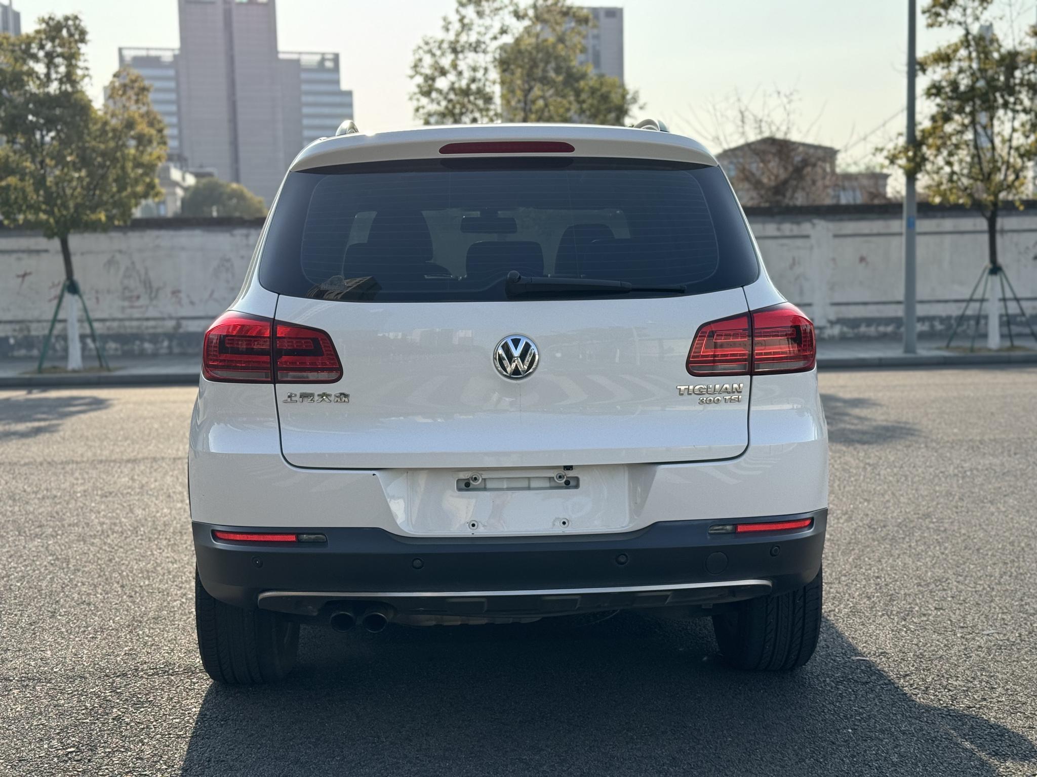 Volkswagen Tiguan 2017 thumb 4