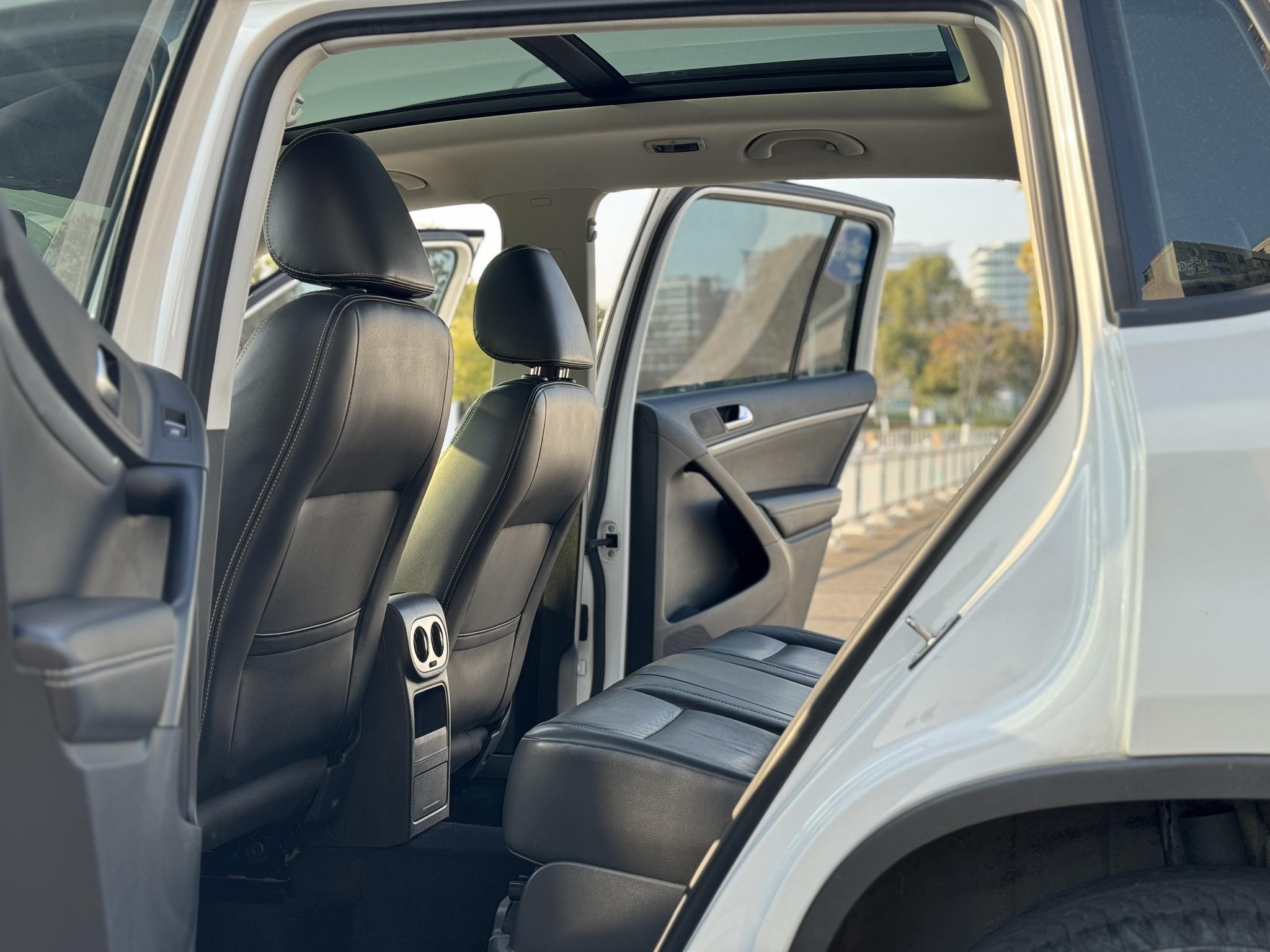 Volkswagen Tiguan 2017 thumb 10