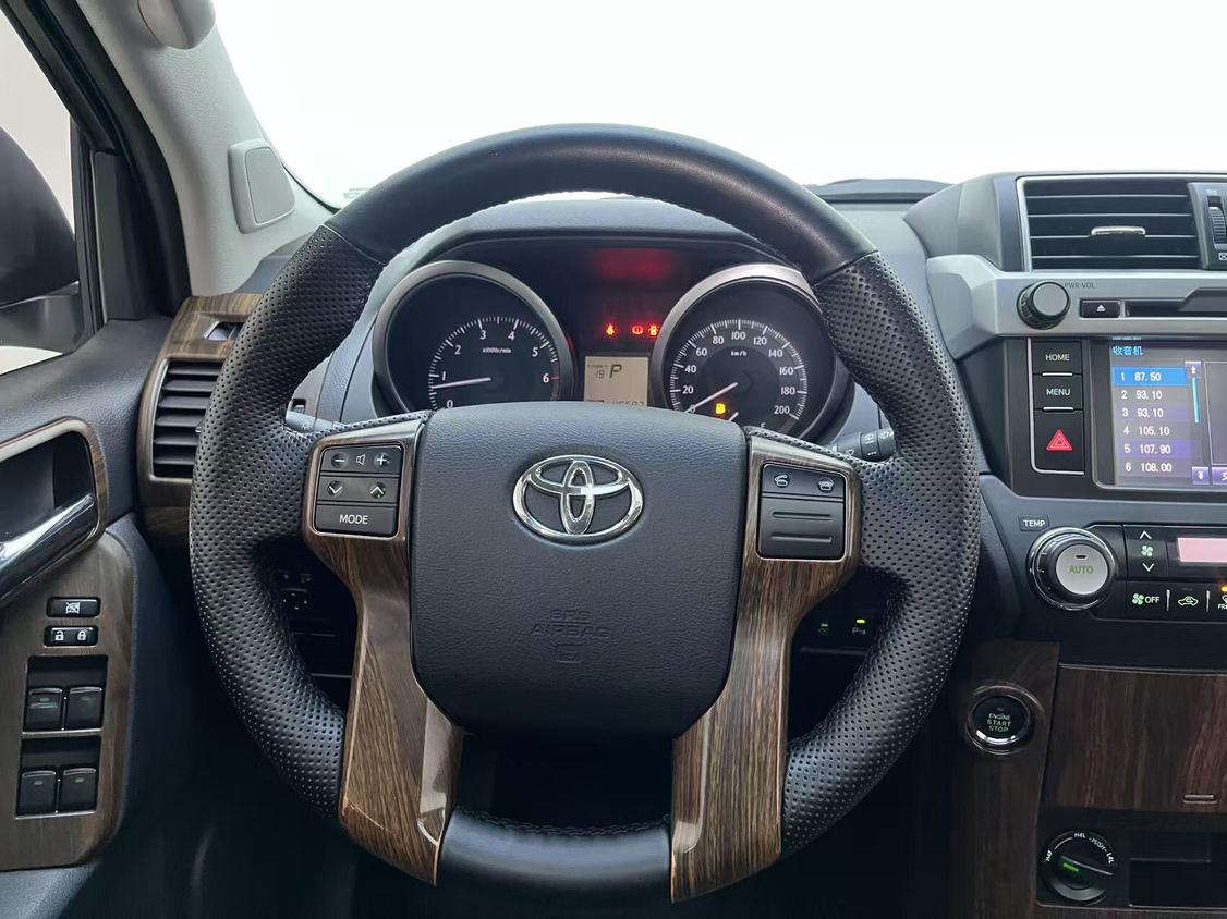 Toyota Land Cruiser Prado 2017 thumb 10