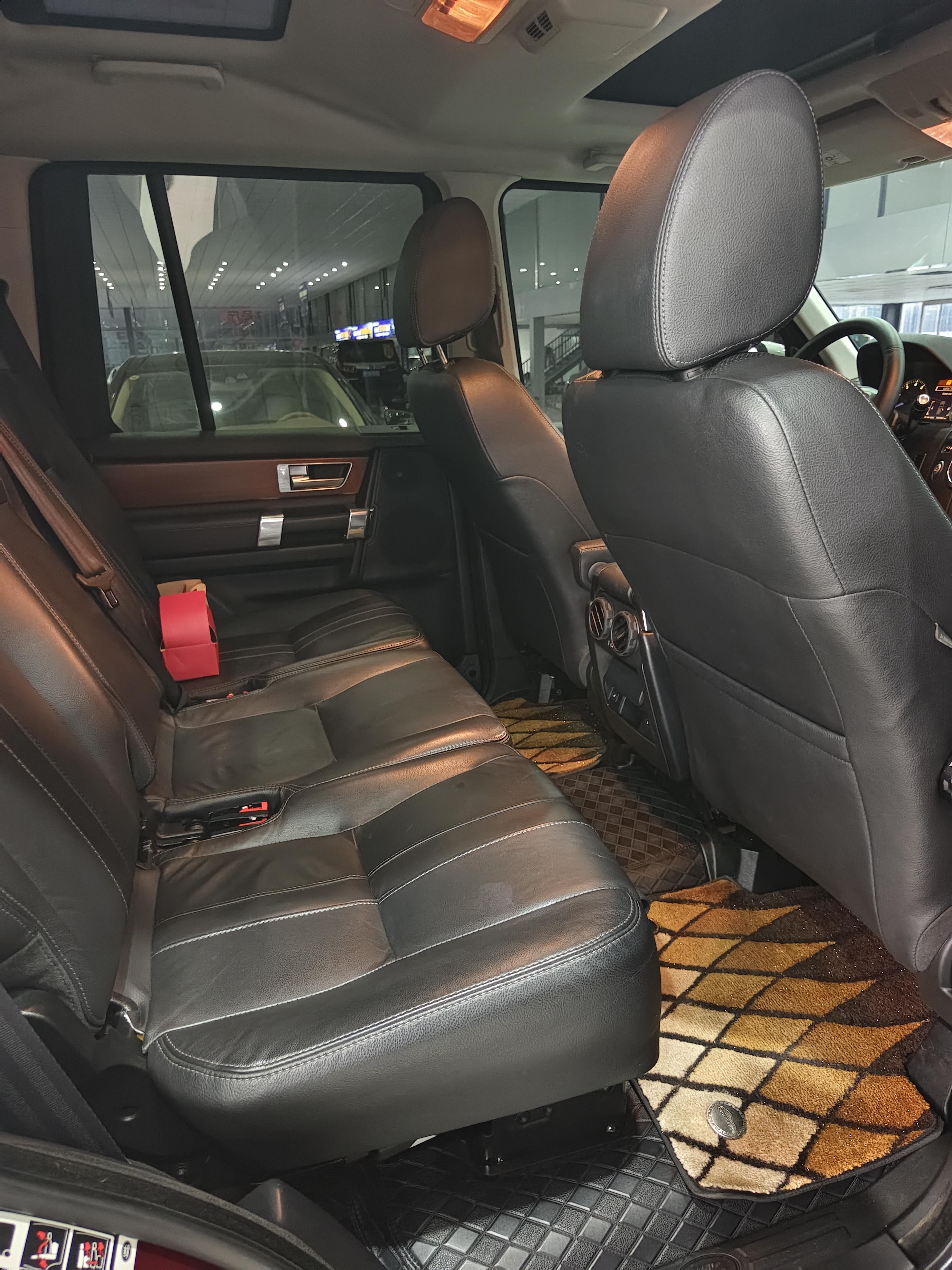 Land Rover Discovery 2017 thumb 7