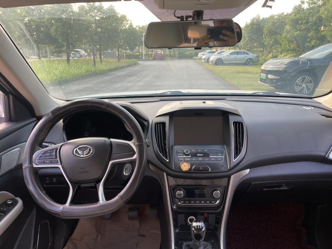 BAIC Huansu S5 2017 thumb 10