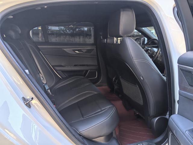 Jaguar XE 2021 thumb 6