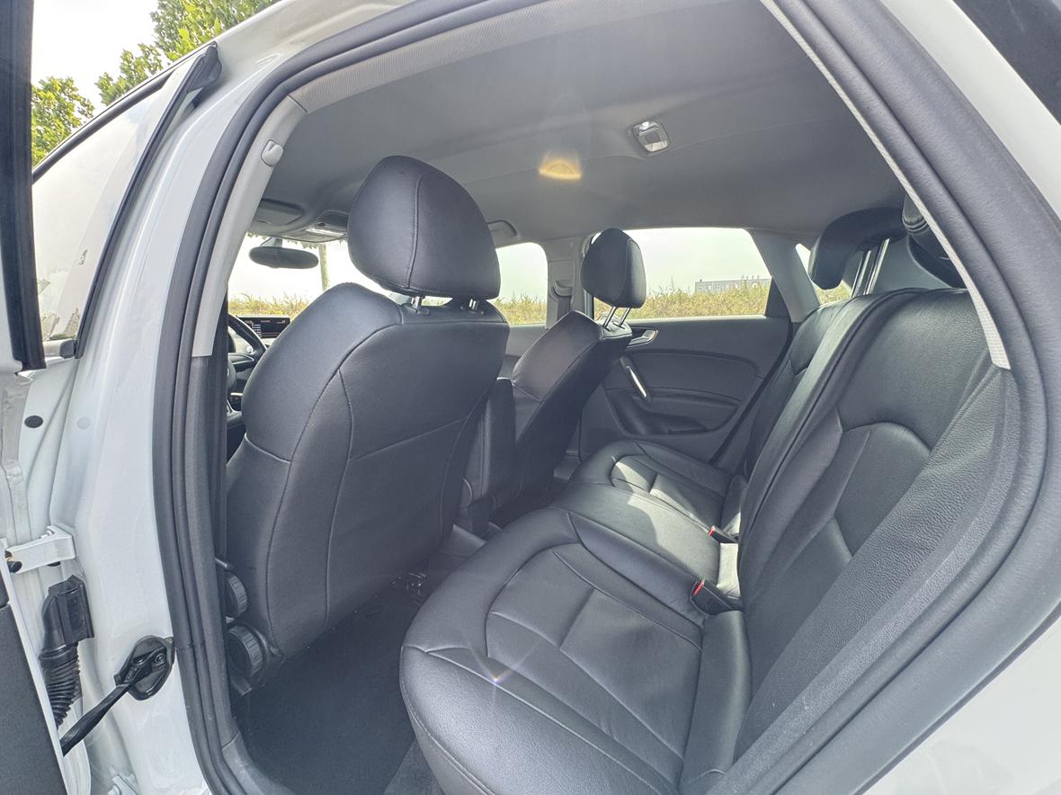 Audi A1 2016 thumb 7