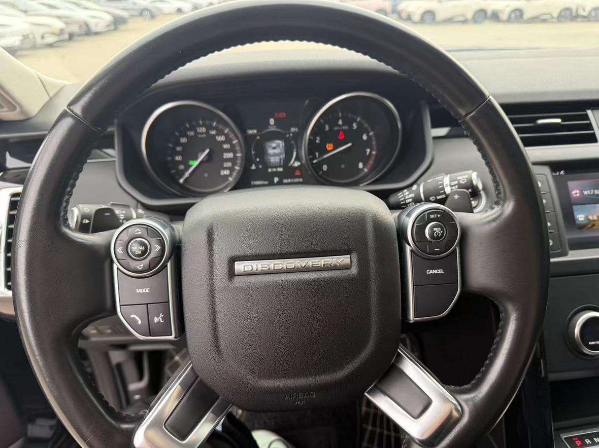 Land Rover Discovery 2017 thumb 8