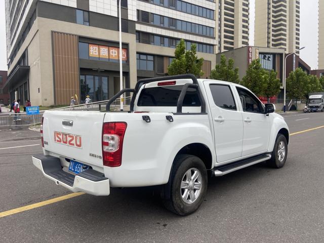 Isuzu RE-MAX 2022 thumb 2
