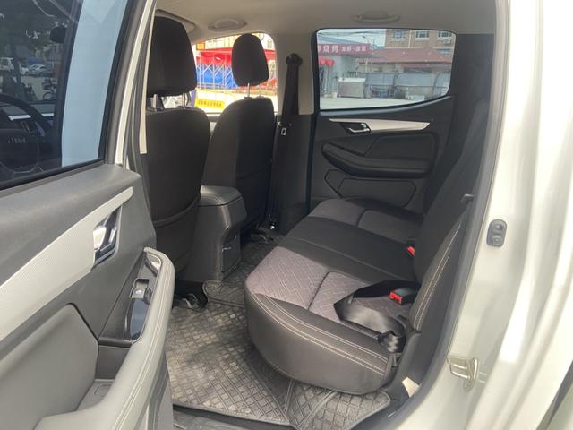Isuzu RE-MAX 2022 thumb 8