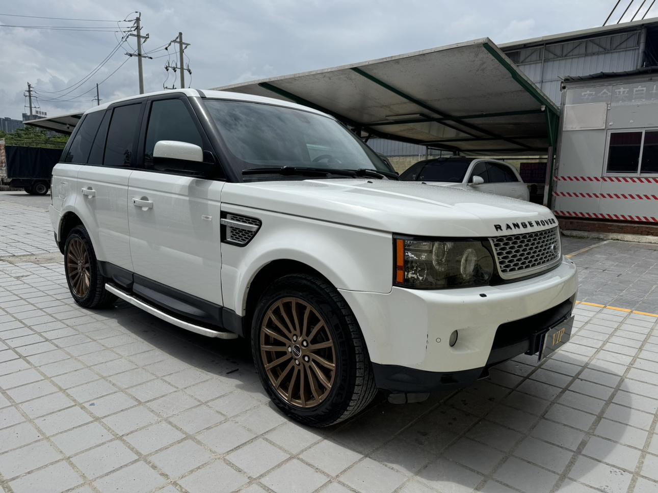 Land Rover Range Rover Sport 2012 thumb 10