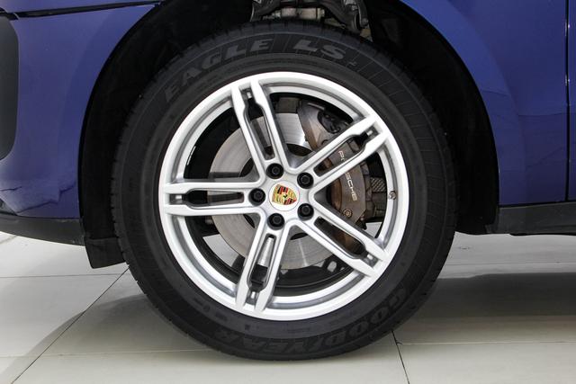 Porsche Macan 2022 thumb 8