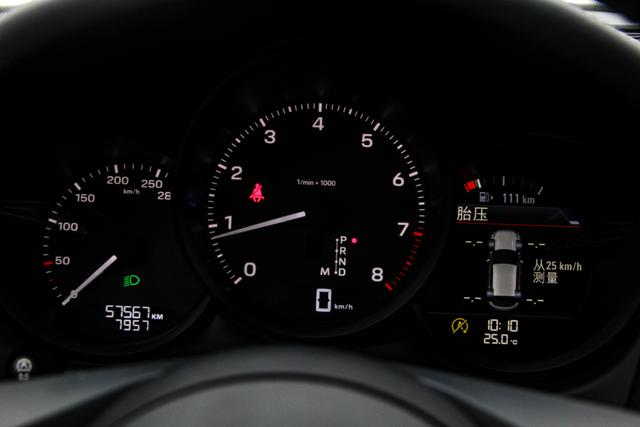 Porsche Macan 2022 thumb 12