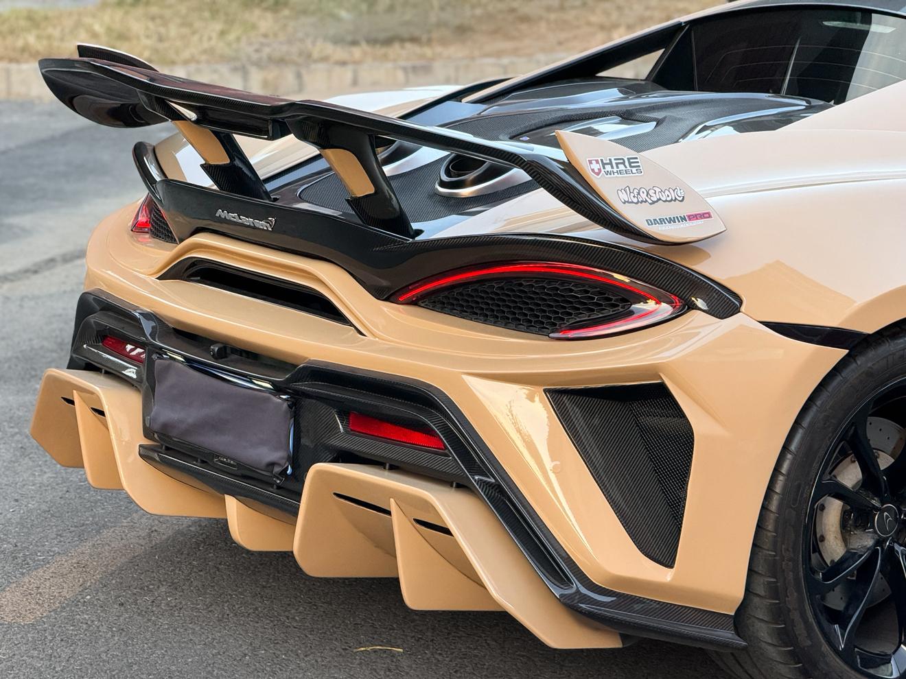 McLaren 540C 2017 thumb 5