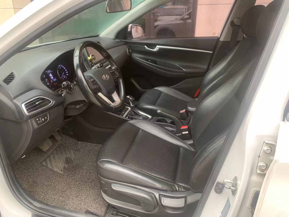 Hyundai Elantra 2017 thumb 6