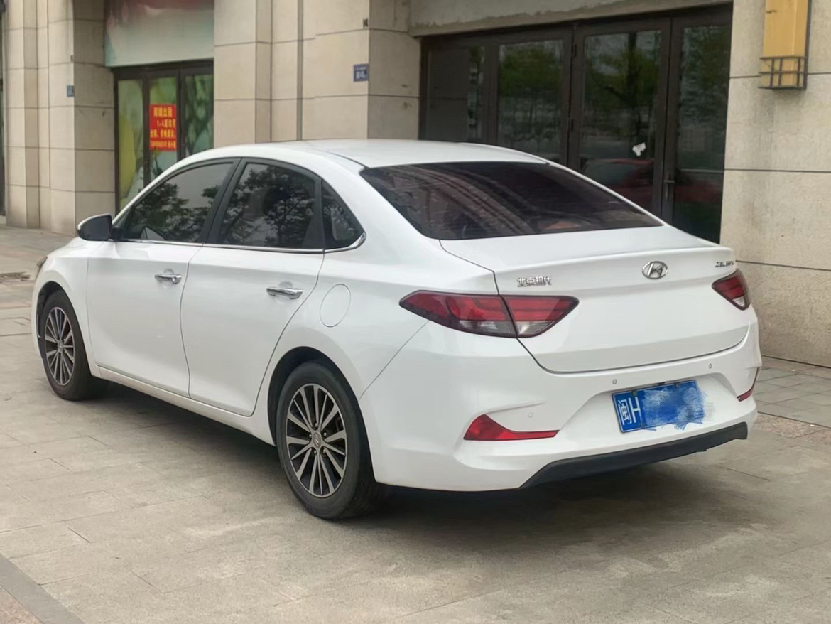 Hyundai Elantra 2017 thumb 11