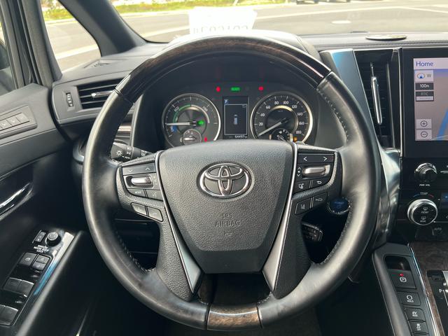 Toyota Vellfire 2022 thumb 4