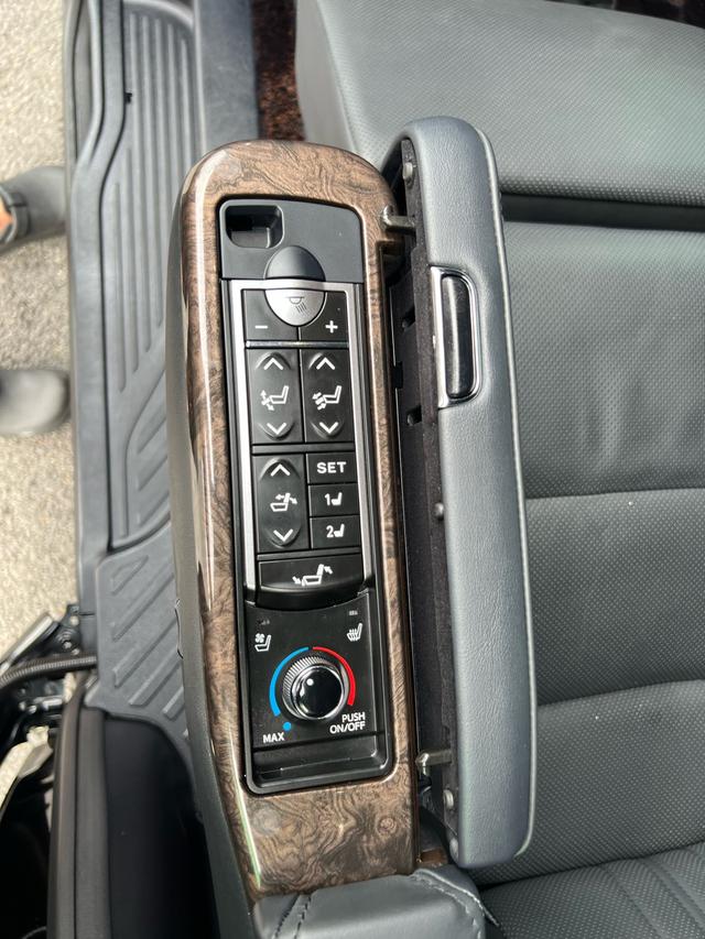 Toyota Vellfire 2022 thumb 8
