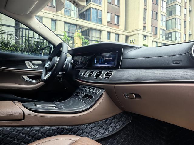 Mercedes-Benz E-Class 2019 thumb 5
