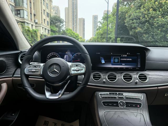 Mercedes-Benz E-Class 2019 thumb 6