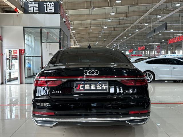 Audi A8 2021 thumb 4