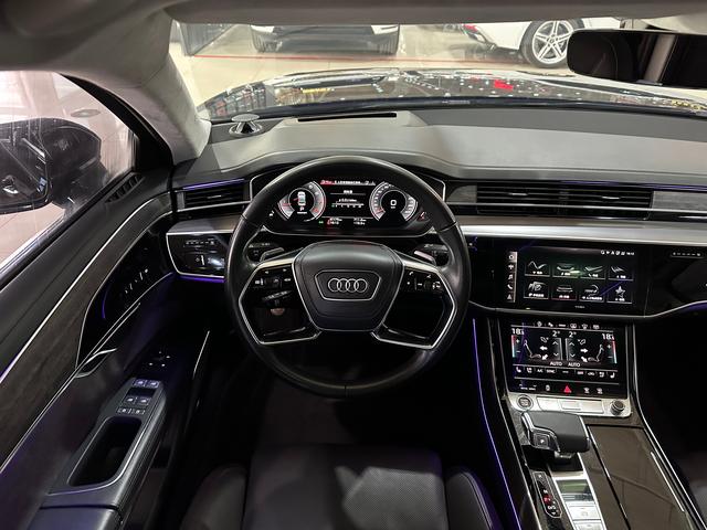 Audi A8 2021 thumb 8