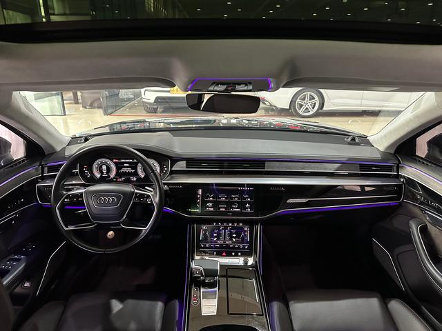 Audi A8 2021 thumb 10