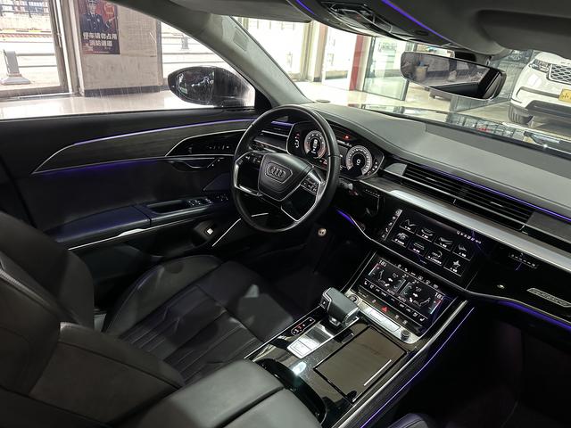 Audi A8 2021 thumb 11