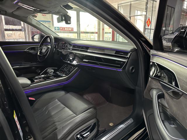 Audi A8 2021 thumb 12