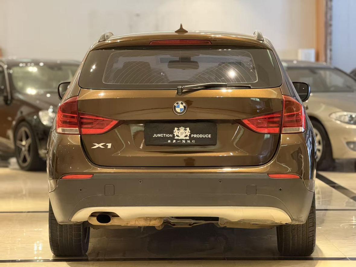 BMW X1 2012 thumb 3