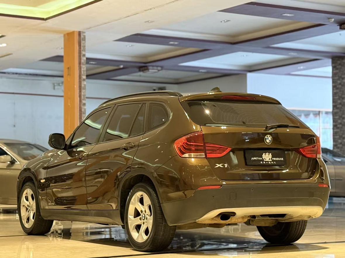 BMW X1 2012 thumb 11