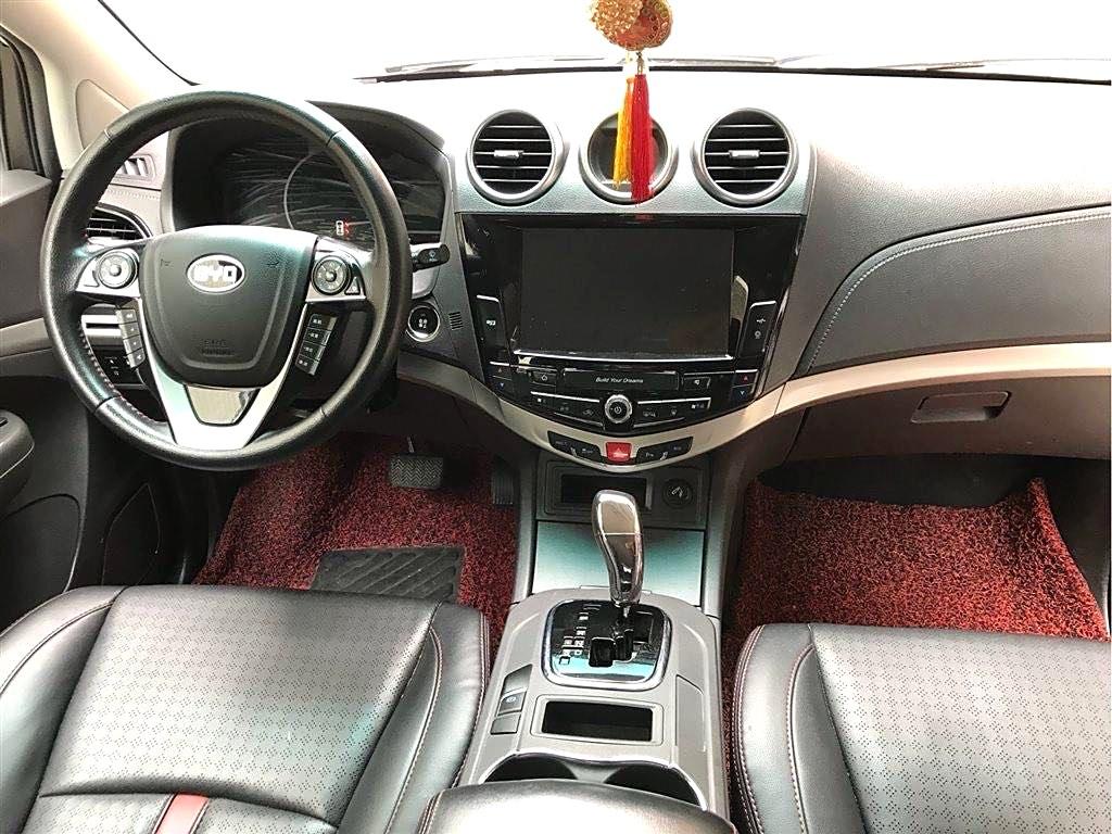 BYD S6 2015 thumb 6