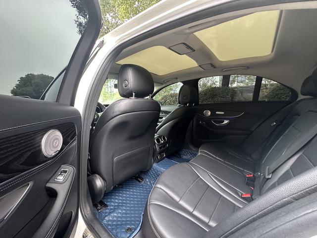 Mercedes-Benz C-Class 2020 thumb 2