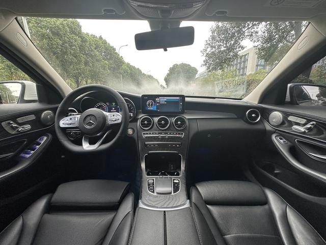Mercedes-Benz C-Class 2020 thumb 4