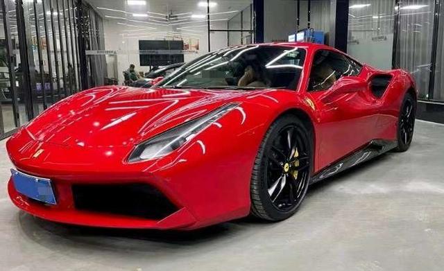 Ferrari 488 2015 thumb 3