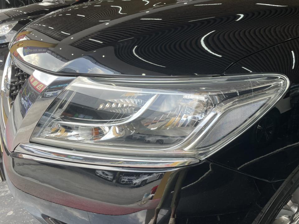 Nissan Pathfinder 2019 thumb 2