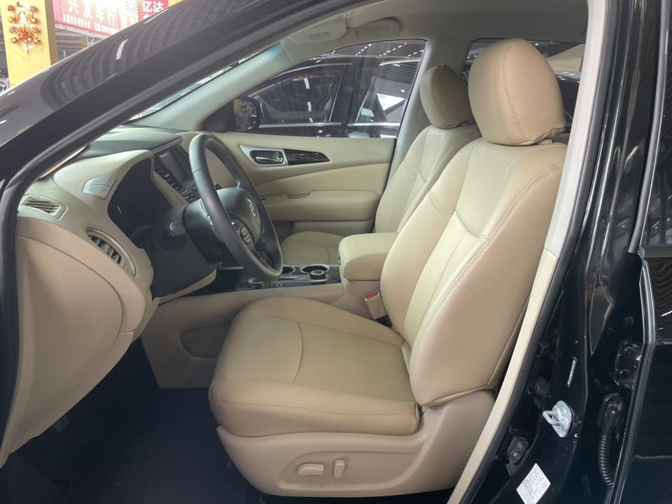Nissan Pathfinder 2019 thumb 10