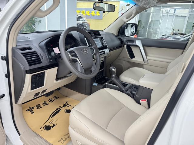 Toyota Land Cruiser Prado 2023 thumb 4