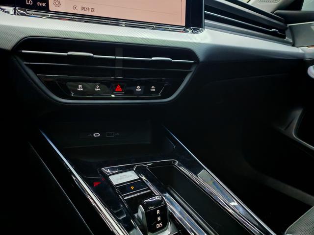 Volkswagen Lamando 2024 thumb 3