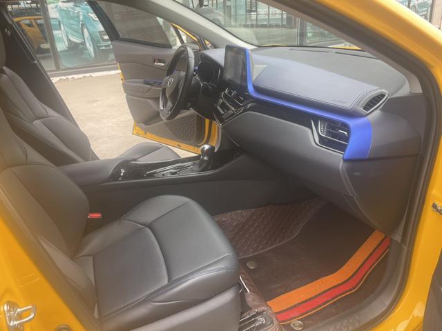 Toyota C-HR 2021 thumb 8