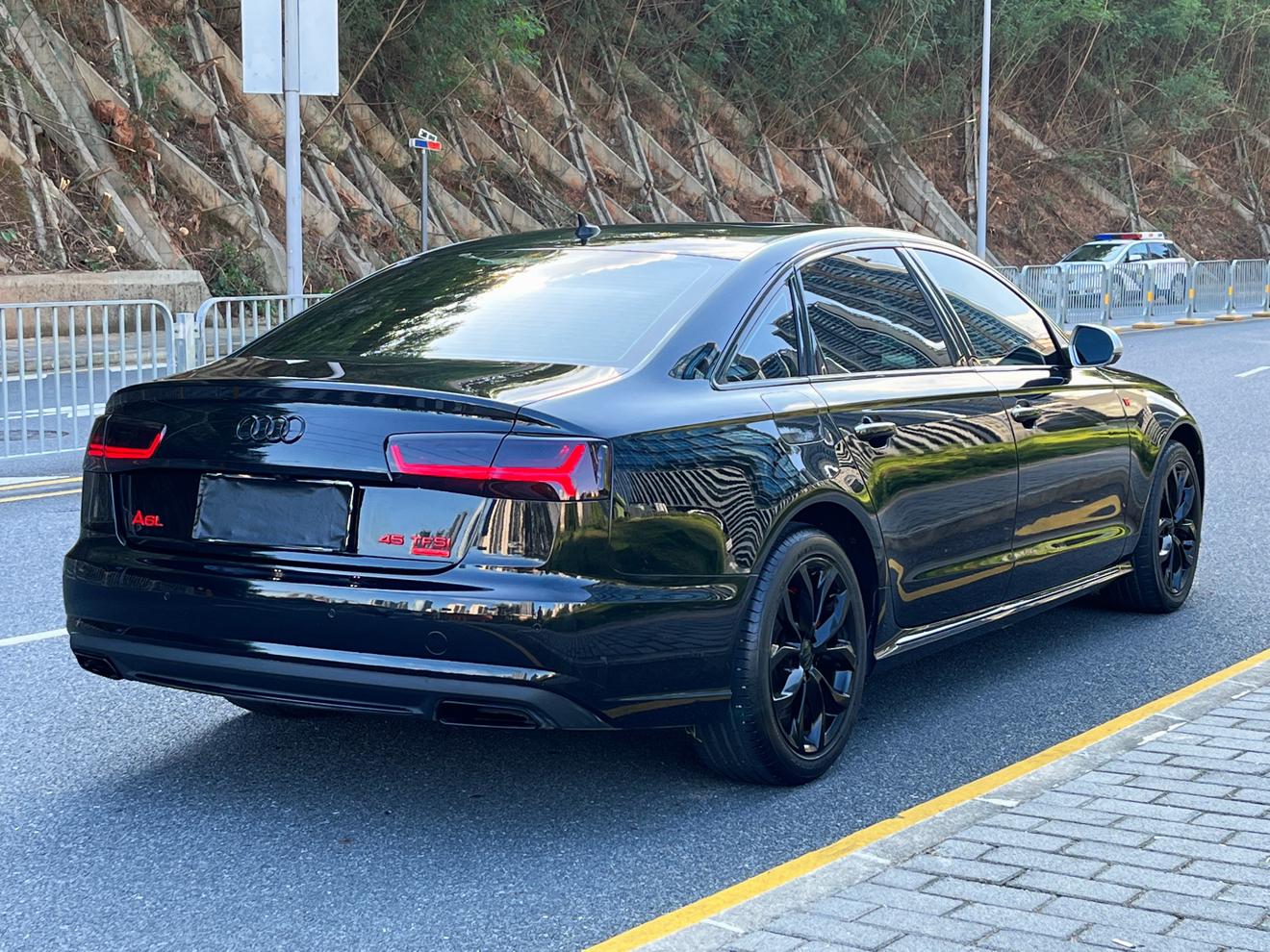 Audi A6 2017 thumb 4