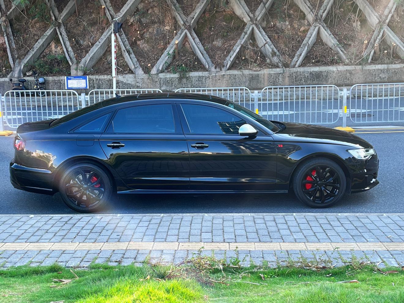 Audi A6 2017 thumb 5