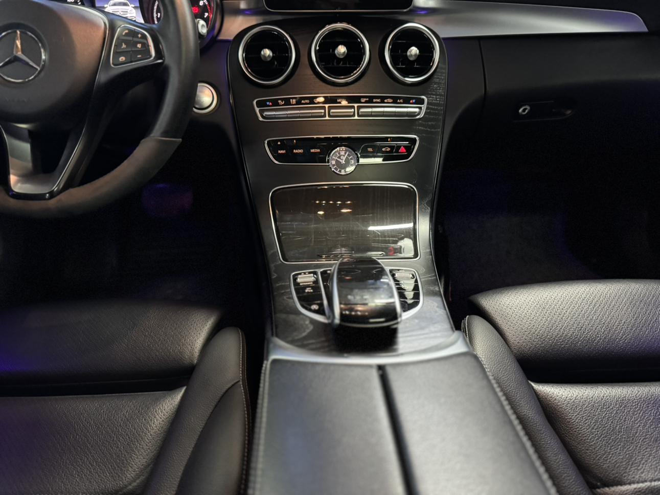 Mercedes-Benz C-Class 2018 thumb 11