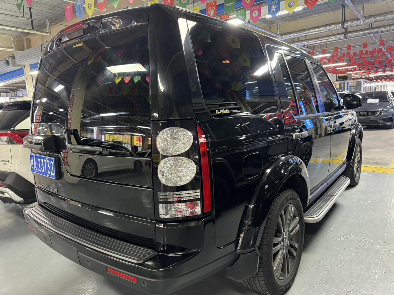Land Rover Discovery 2016 thumb 4
