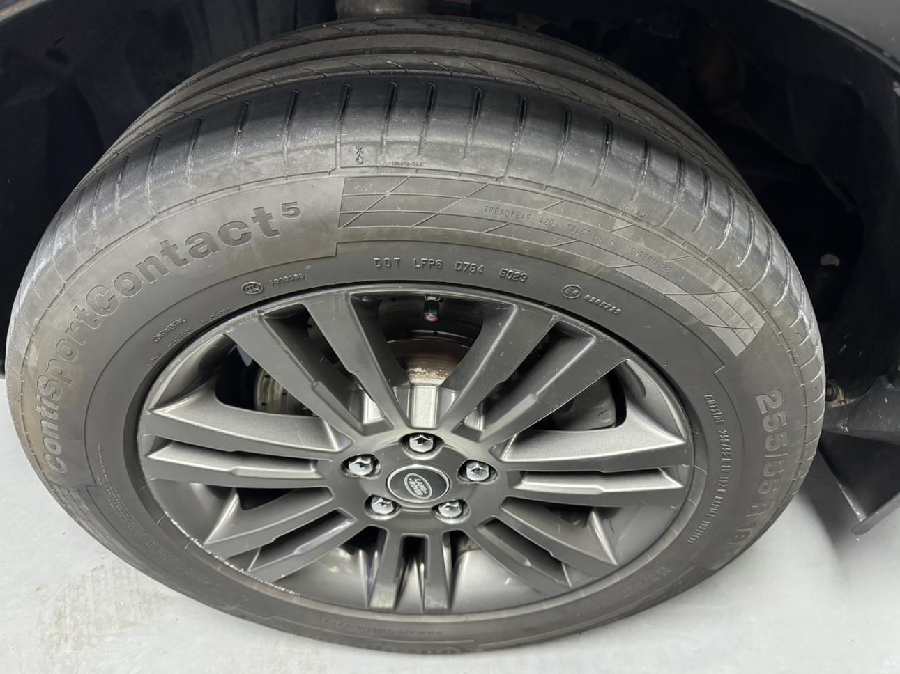 Land Rover Discovery 2016 thumb 7