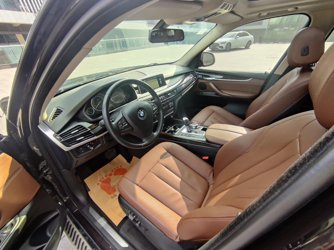 BMW X5 2016 thumb 6