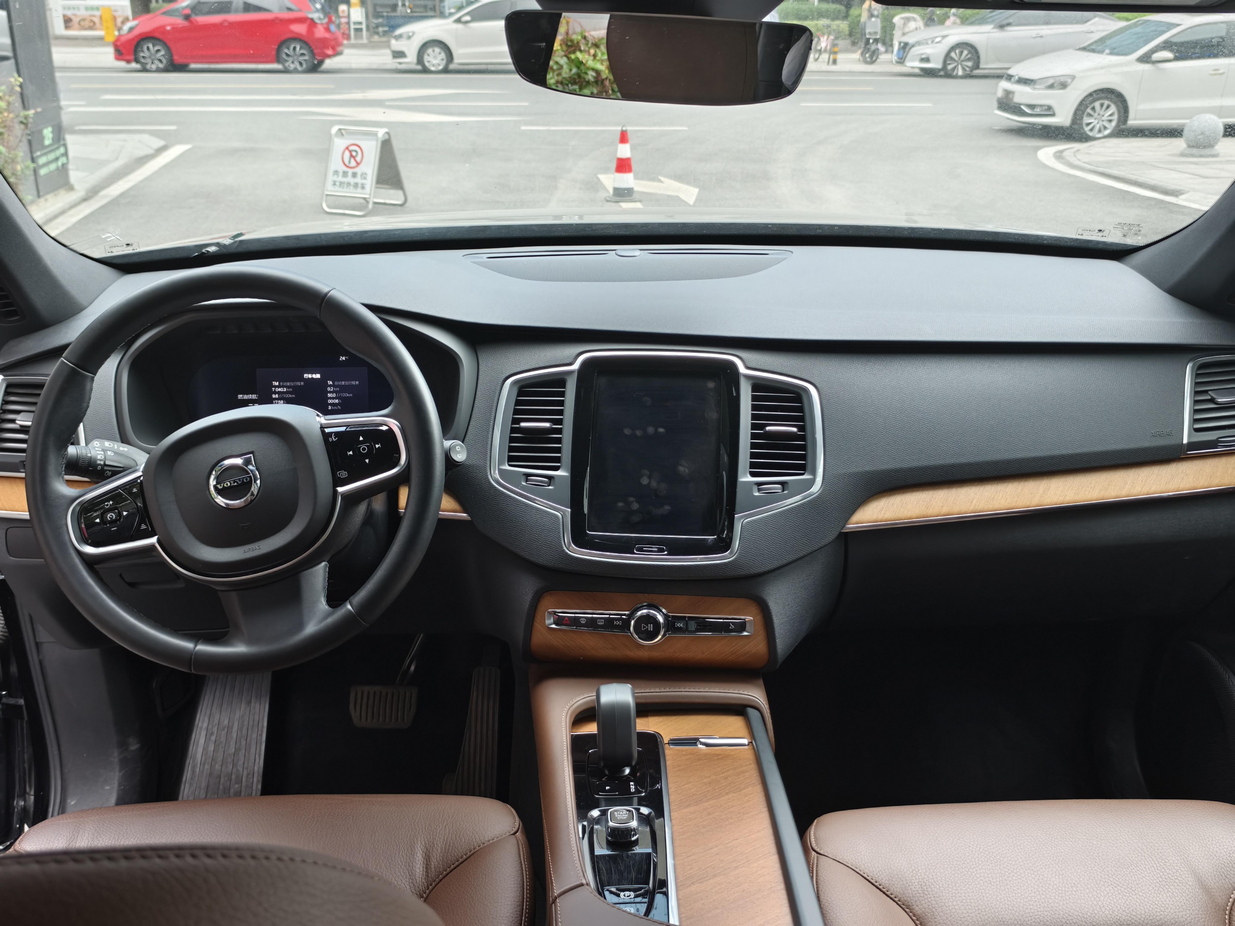 Volvo XC90 2024 thumb 8